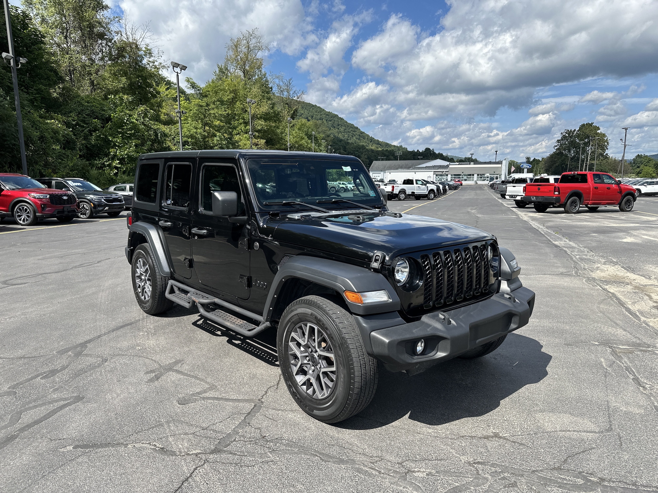 jeep wrangler 4-door 2024 1C4PJXDN4RW109310 image jeep wrangler 4-door 2024 1C4PJXDN4RW109310 image